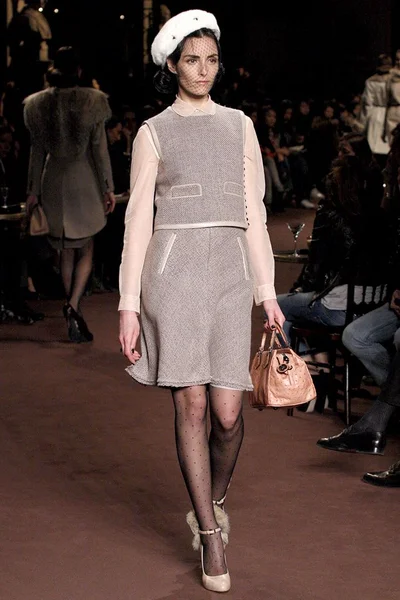 Look 2